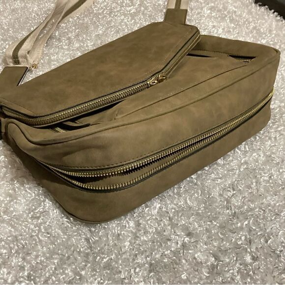 Olive Green Satchel Messenger Crossbody Bag - Picture 13 of 15